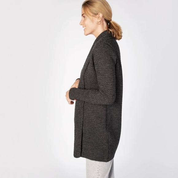 Irelands Eye: Kilcoole Textured Coatigan Cardigan Sweater in Graphite - Picture 3 of 5